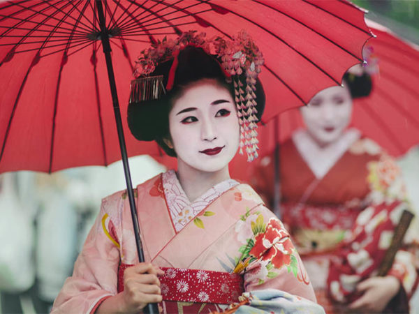 Maiko girls, Geisha apprentices, Kyoto, Japan